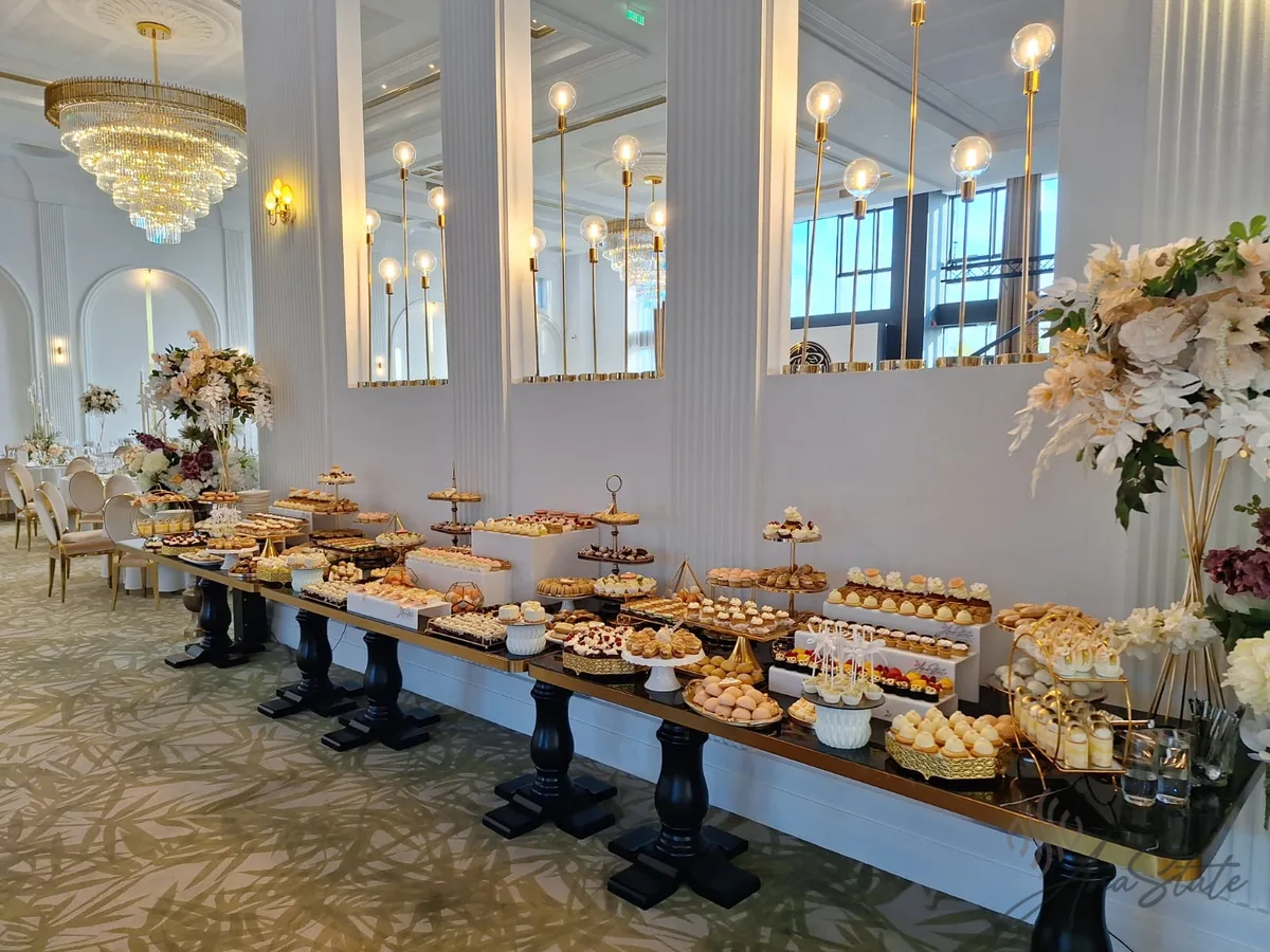 Candy bar selecție Ana State Ploiești - foto 105