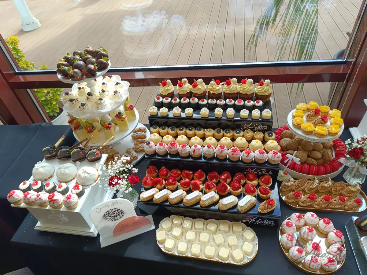 Candy bar selecție Ana State Ploiești - foto 120