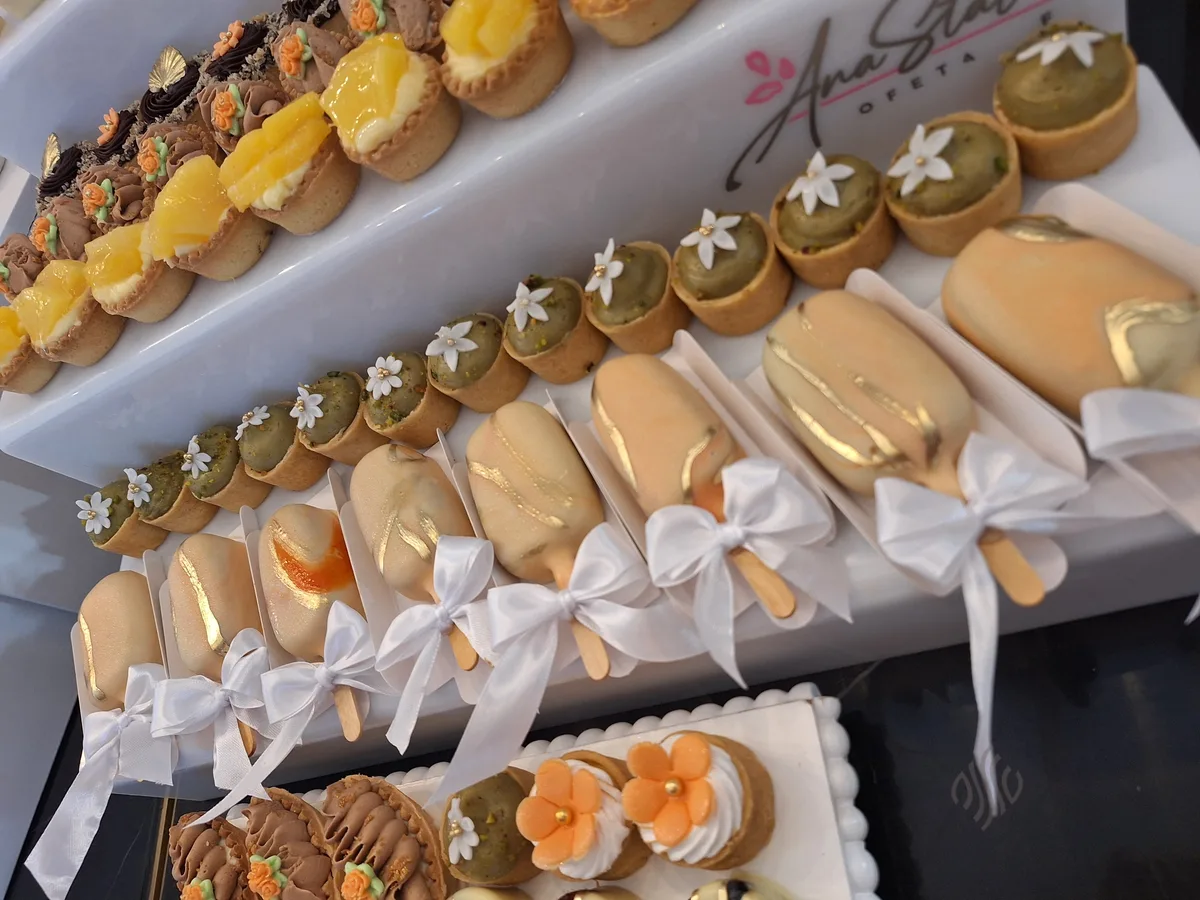 Candy bar selecție Ana State Ploiești - foto 18