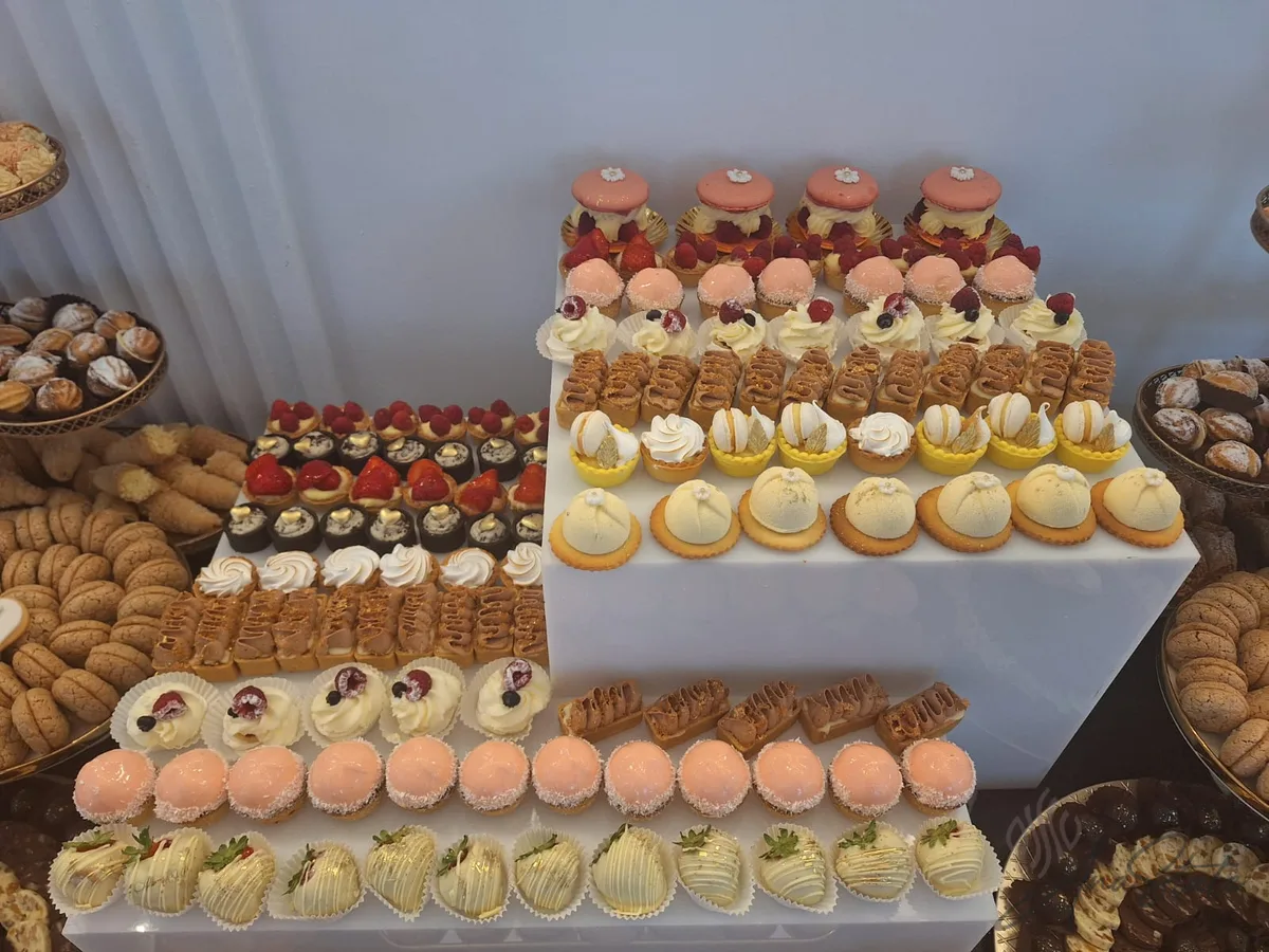 Candy bar selecție Ana State Ploiești - foto 182