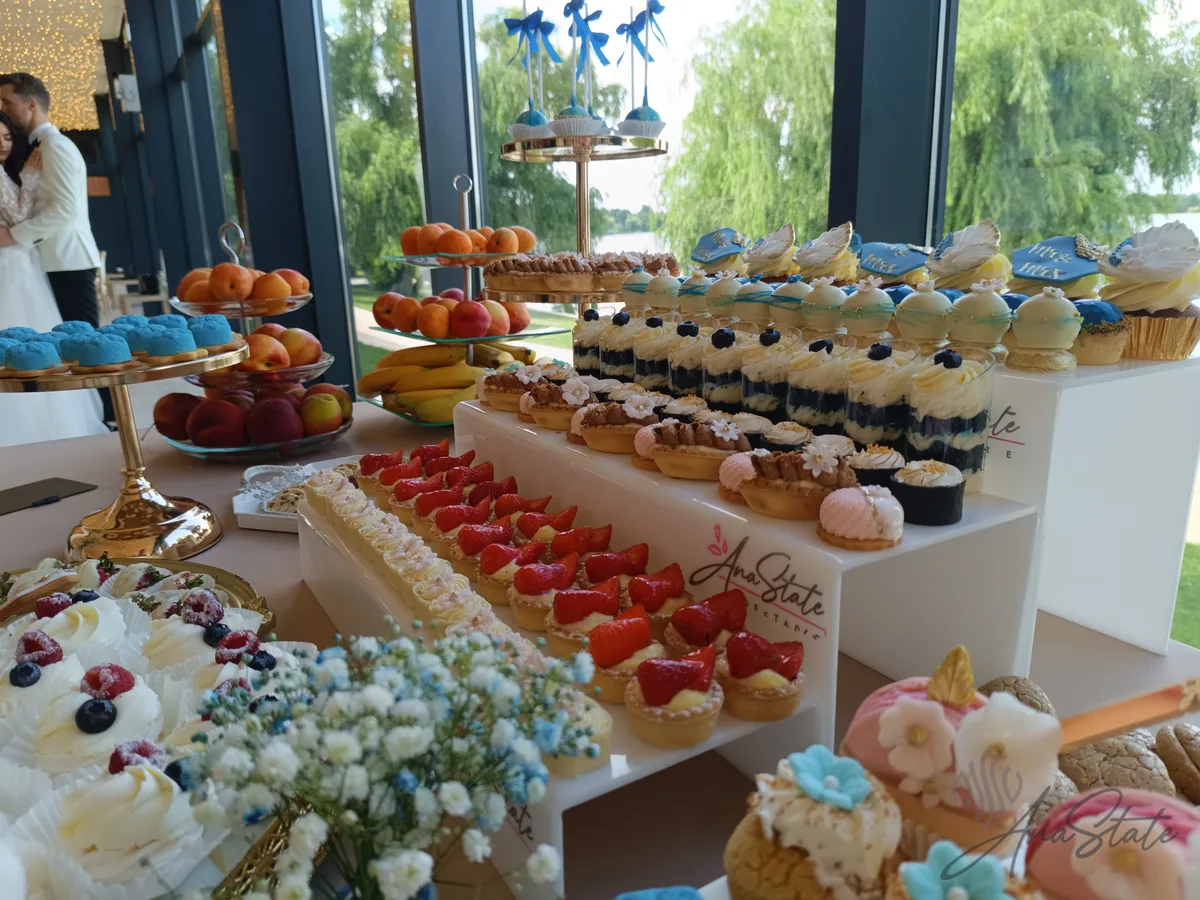 Candy bar selecție Ana State Ploiești - foto 184