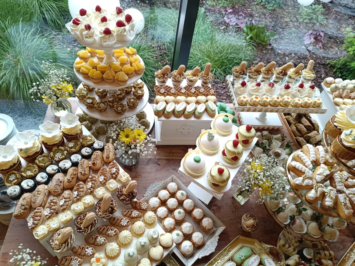 Candy bar selecție Ana State Ploiești - foto 185