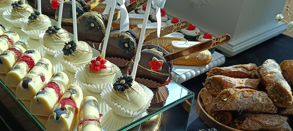 Candy bar selecție Ana State Ploiești - foto 195