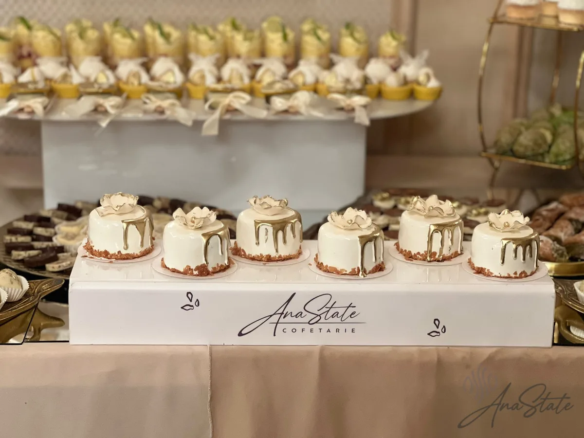 Candy bar selecție Ana State Ploiești - foto 29