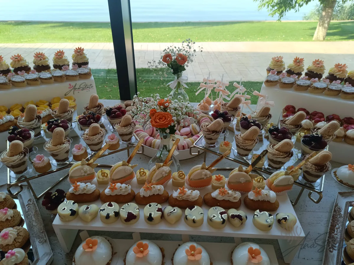 Candy bar selecție Ana State Ploiești - foto 40