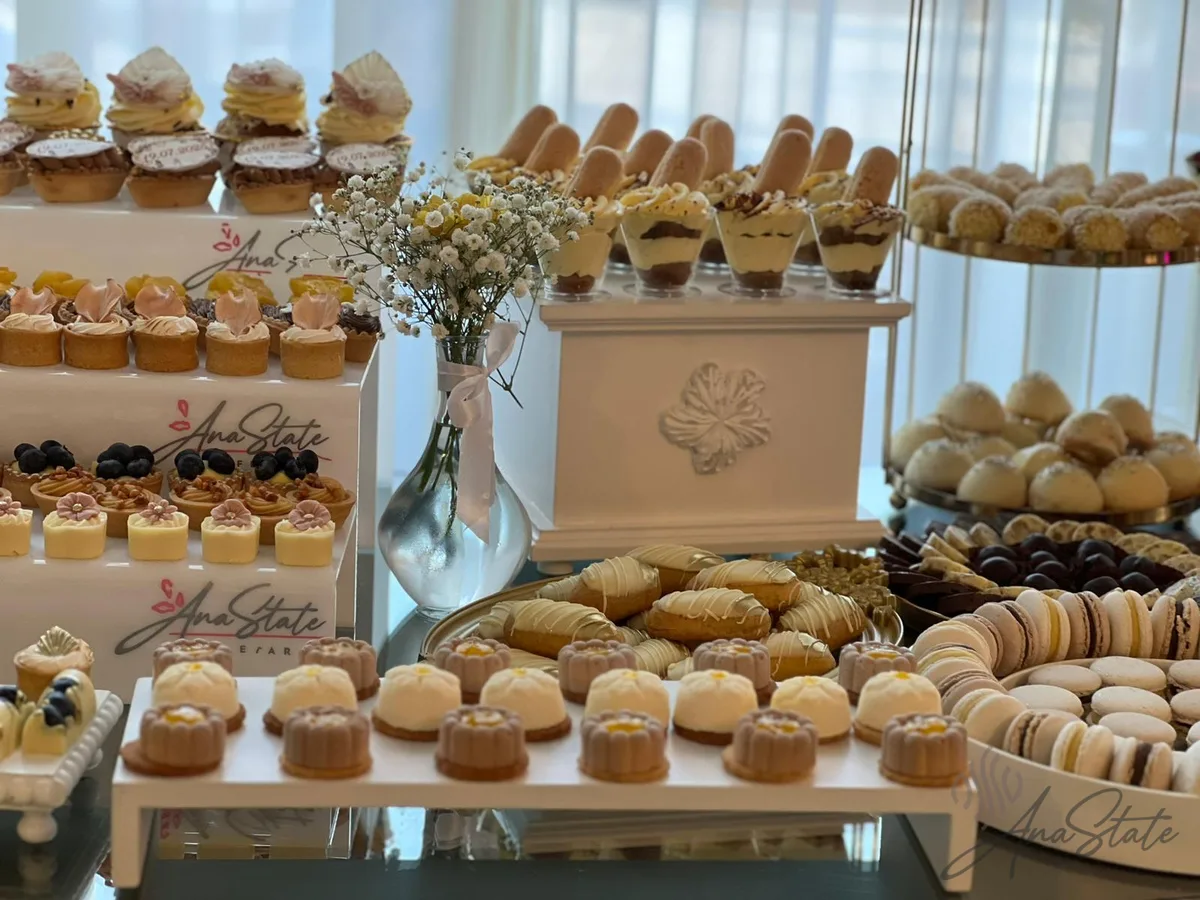 Candy bar selecție Ana State Ploiești - foto 48