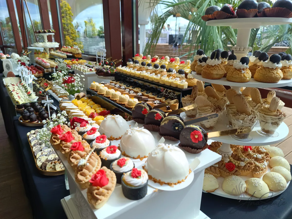 Candy bar selecție Ana State Ploiești - foto 70