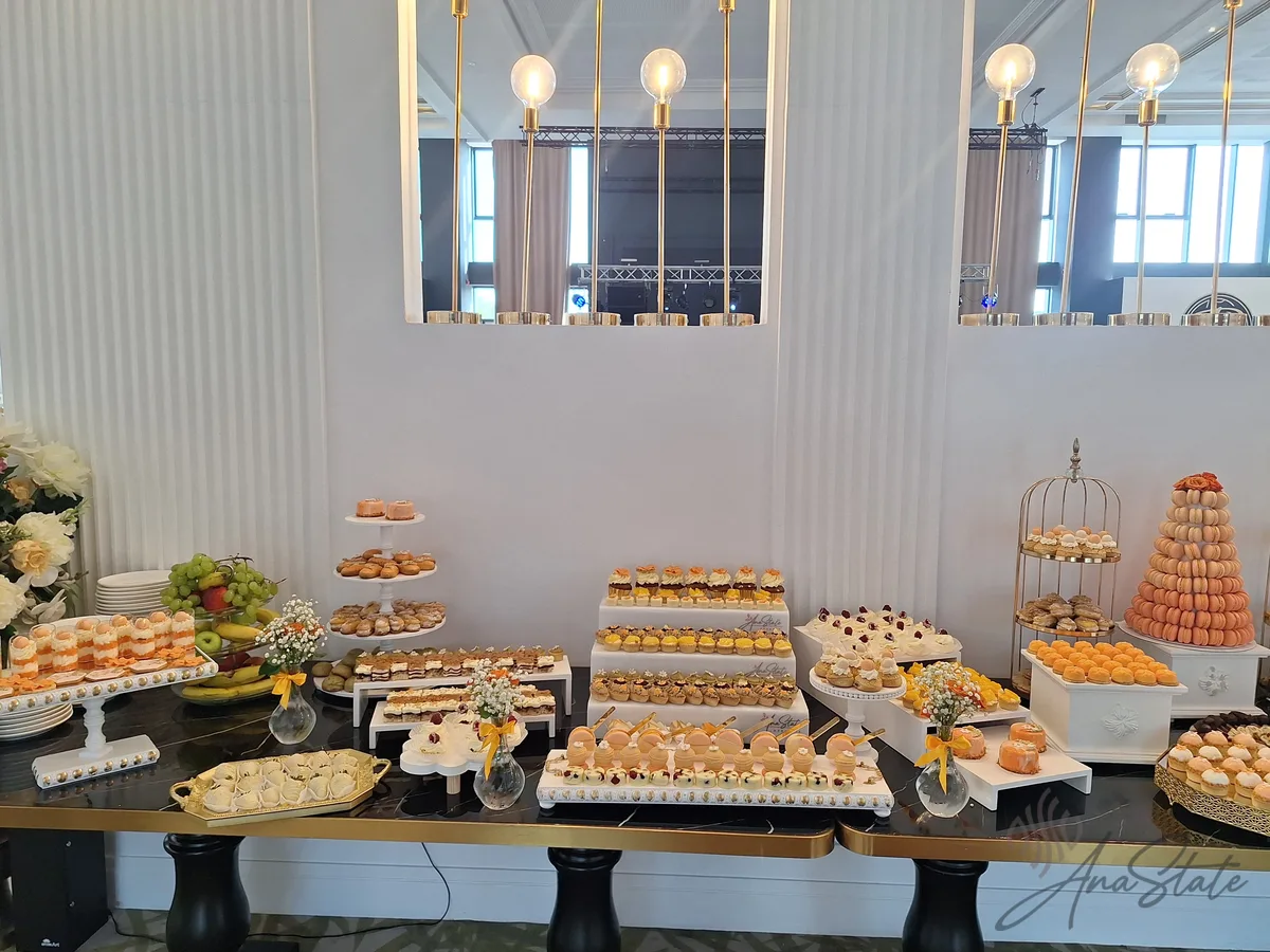 Candy bar selecție Ana State Ploiești - foto 76