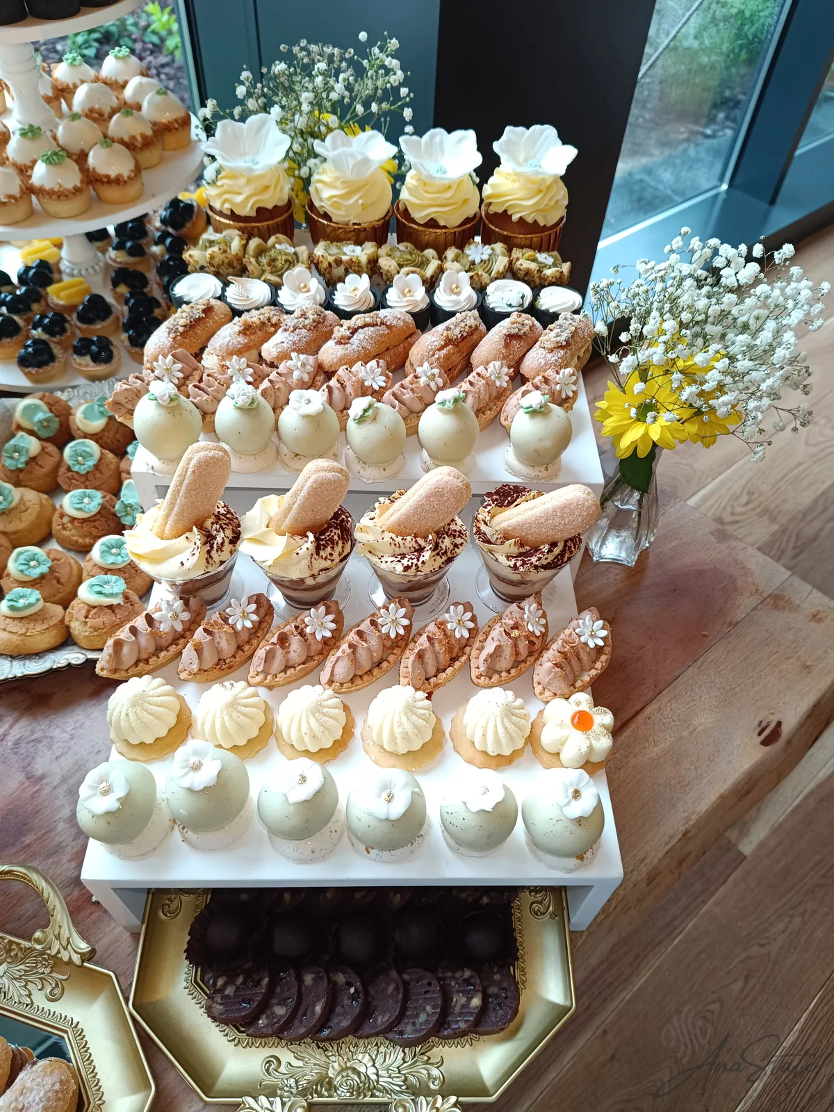 Candy bar selecție Ana State Ploiești - foto 96